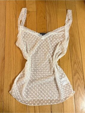 cute sheer brandy melville lace tank top with hearts pattern
